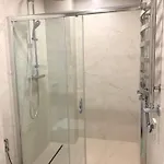 в новобудові